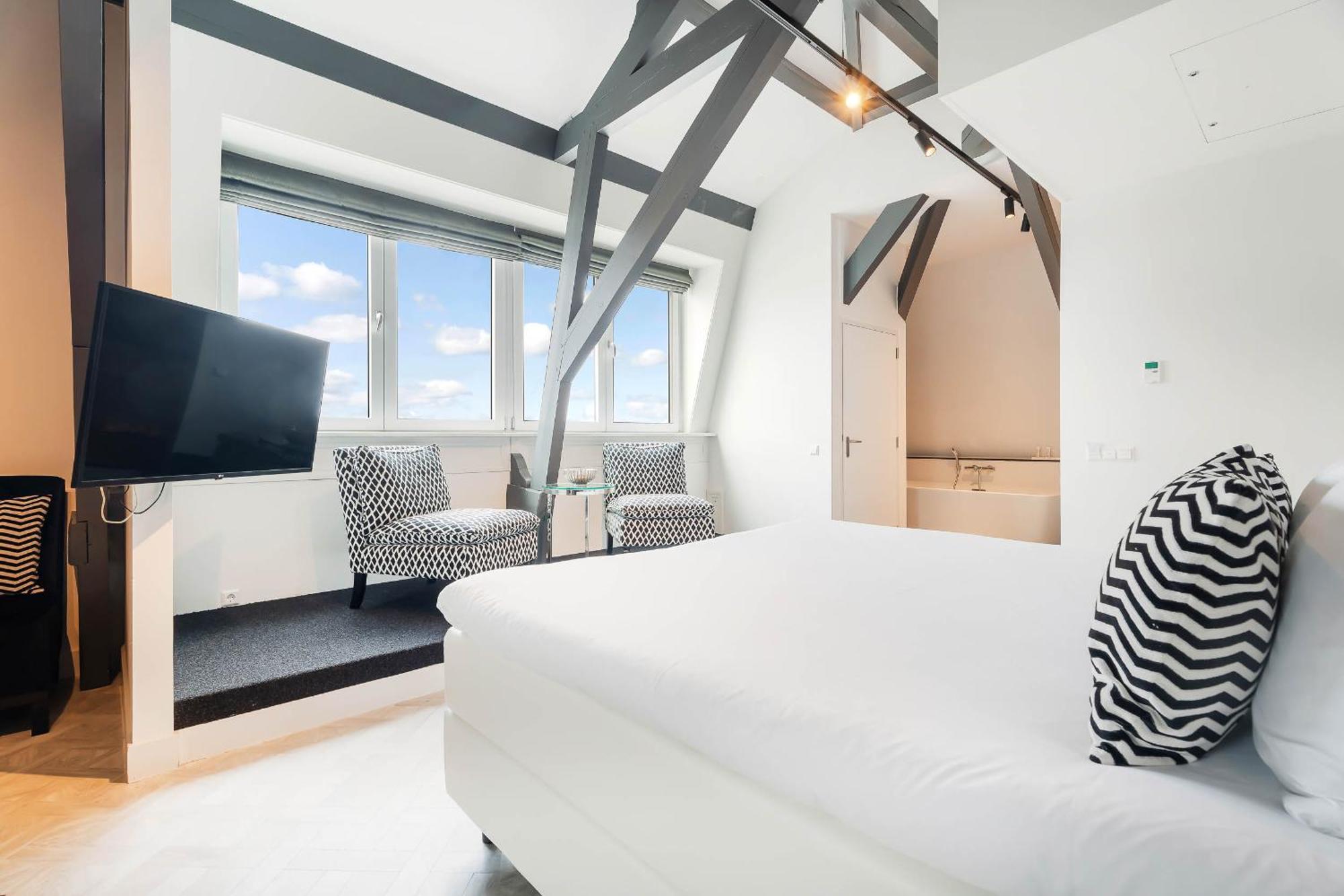 Hotel มาสเลาส์ ภายนอก รูปภาพ